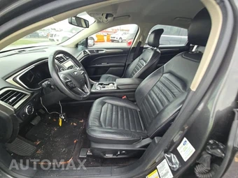 2017 Ford Fusion SE - miniatura 6