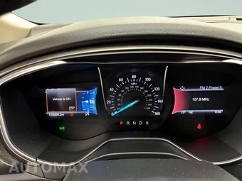 2017 Ford Fusion SE - miniatura 14