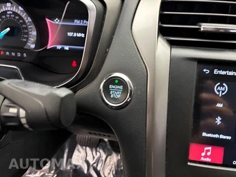 2017 Ford Fusion SE - miniatura 17