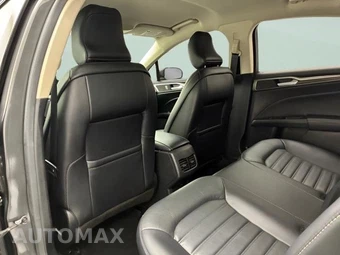 2017 Ford Fusion SE - miniatura 27