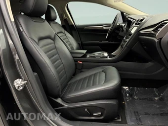 2017 Ford Fusion SE - miniatura 32