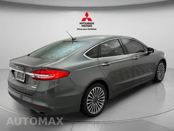 2017 Ford Fusion SE - miniatura 4