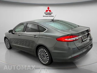 2017 Ford Fusion SE - miniatura 6