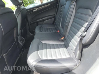 2017 Ford Fusion SE – miniatura 16