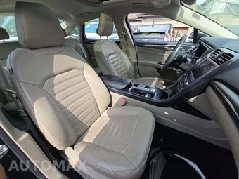 2017 Ford Fusion SE - miniatura 18