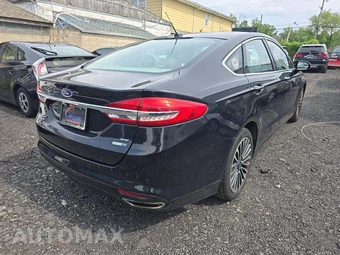 2017 Ford Fusion SE - miniatura 3