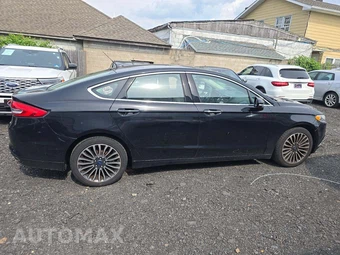 2017 Ford Fusion SE - miniatura 4
