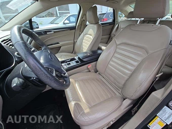 2017 Ford Fusion SE - miniatura 6
