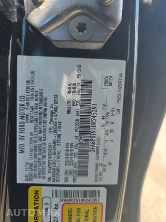 2017 Ford Fusion SE - miniatura 14
