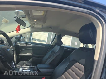 2017 Ford Fusion SE - miniatura 17