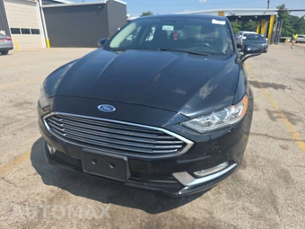2017 Ford Fusion SE - miniatura 2