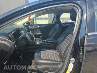 2017 Ford Fusion SE - miniatura 7