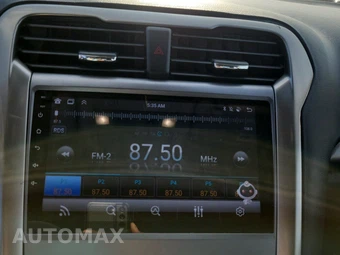 2017 Ford Fusion SE - miniatura 8