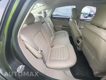 2017 Ford Fusion SE – miniatura 16