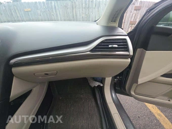 2017 Ford Fusion SE – miniatura 19