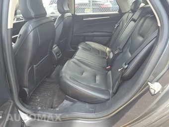 2017 Ford Fusion Titanium – miniatura 13