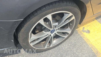 2017 Ford Fusion Titanium – miniatura 32