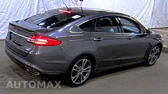 2017 Ford Fusion Titanium – miniatura 4