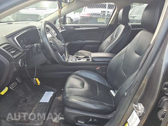 2017 Ford Fusion Titanium – miniatura 7