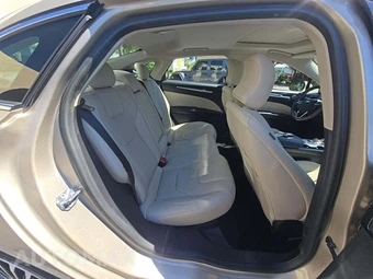 2017 Ford Fusion Titanium - miniatura 13