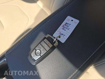 2017 Ford Fusion Titanium - miniatura 5