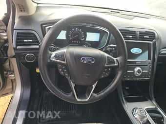 2017 Ford Fusion Titanium – miniatura 10