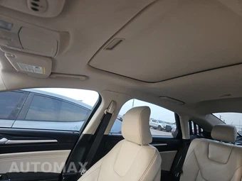 2017 Ford Fusion Titanium – miniatura 18