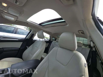 2017 Ford Fusion Titanium - miniatura 11