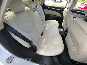 2017 Ford Fusion Titanium - miniatura 16