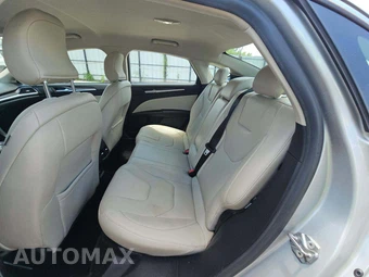 2017 Ford Fusion Titanium – miniatura 10