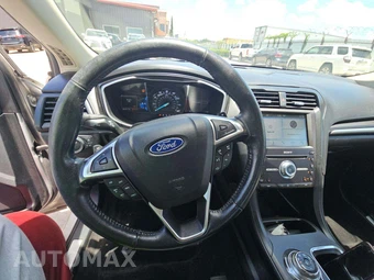 2017 Ford Fusion Titanium – miniatura 7