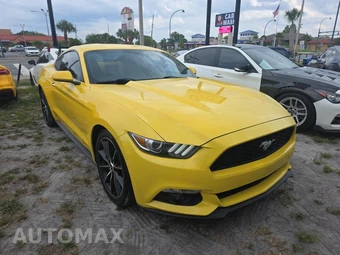 2017 Ford Mustang EcoBoost Coupe – miniatura 3
