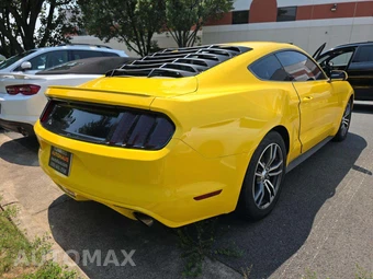 2017 Ford Mustang EcoBoost Coupe - miniatura 3