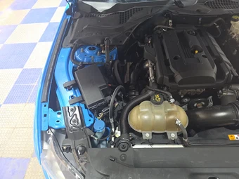 2017 Ford Mustang EcoBoost Coupe - miniatura 27