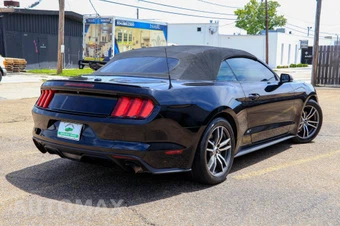 2017 Ford Mustang EcoBoost Premium Convertible - miniatura 2