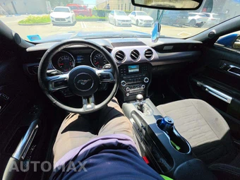 2017 Ford Mustang GT Coupe - miniatura 10