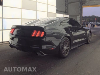 2017 Ford Mustang GT Coupe - miniatura 4