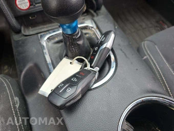 2017 Ford Mustang GT Coupe - miniatura 8