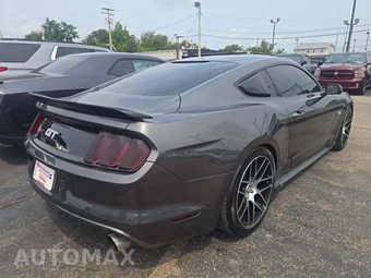 2017 Ford Mustang GT Coupe - miniatura 3
