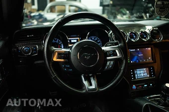2017 Ford Mustang GT Coupe - miniatura 13