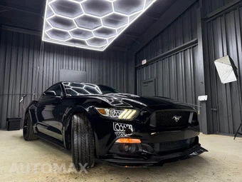 2017 Ford Mustang GT Coupe - miniatura 3