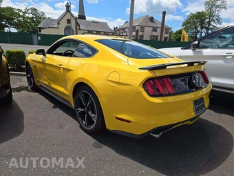 2017 Ford Mustang GT Premium Coupe – miniatura 2