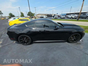 2017 Ford Mustang GT Premium Coupe - miniatura 4
