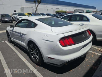 2017 Ford Mustang GT Premium Coupe - miniatura 2