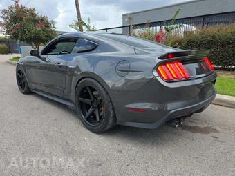 2017 Ford Mustang GT Premium Coupe - miniatura 2