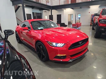 2017 Ford Mustang GT Premium Coupe - miniatura 4
