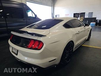 2017 Ford Mustang GT Premium Coupe - miniatura 4