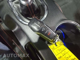 2017 Ford Mustang GT Premium Coupe - miniatura 8