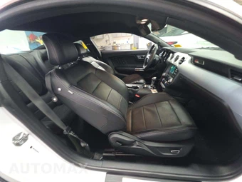 2017 Ford Mustang GT Premium Coupe – miniatura 17