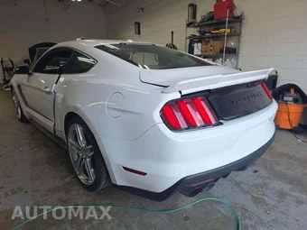 2017 Ford Mustang GT Premium Coupe – miniatura 2